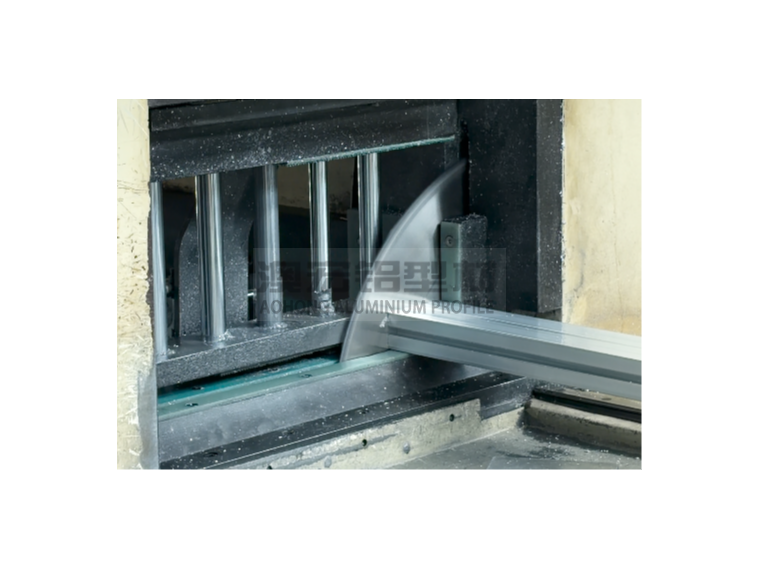 別讓“隱形誤差”吃掉利潤！工業(yè)鋁型材的精度焦慮如何破？