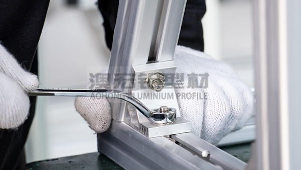 工業(yè)鋁型材有哪些配件連接？