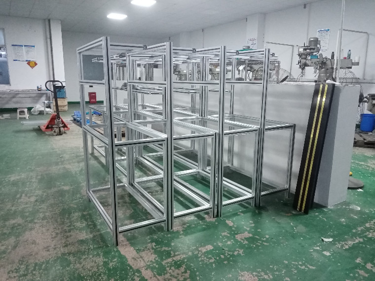 定制鋁型材設(shè)備機(jī)柜需要哪種工業(yè)鋁材？