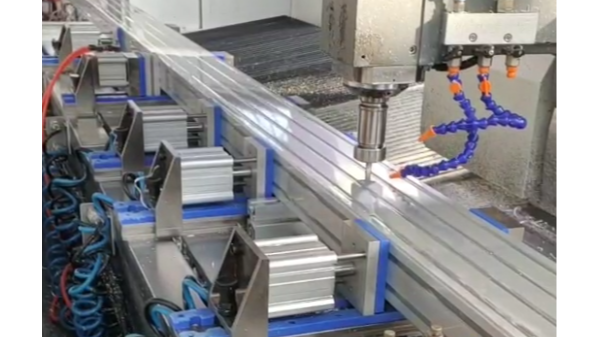 鋁型材深加工需要哪些核心設備？一文看懂加工流程