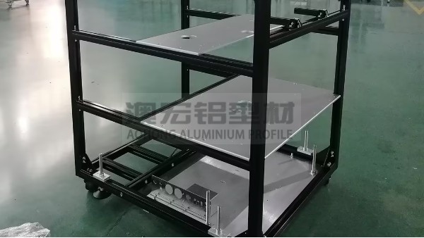 鋁型材框架：快速、靈活、可靠的設(shè)備骨骼
